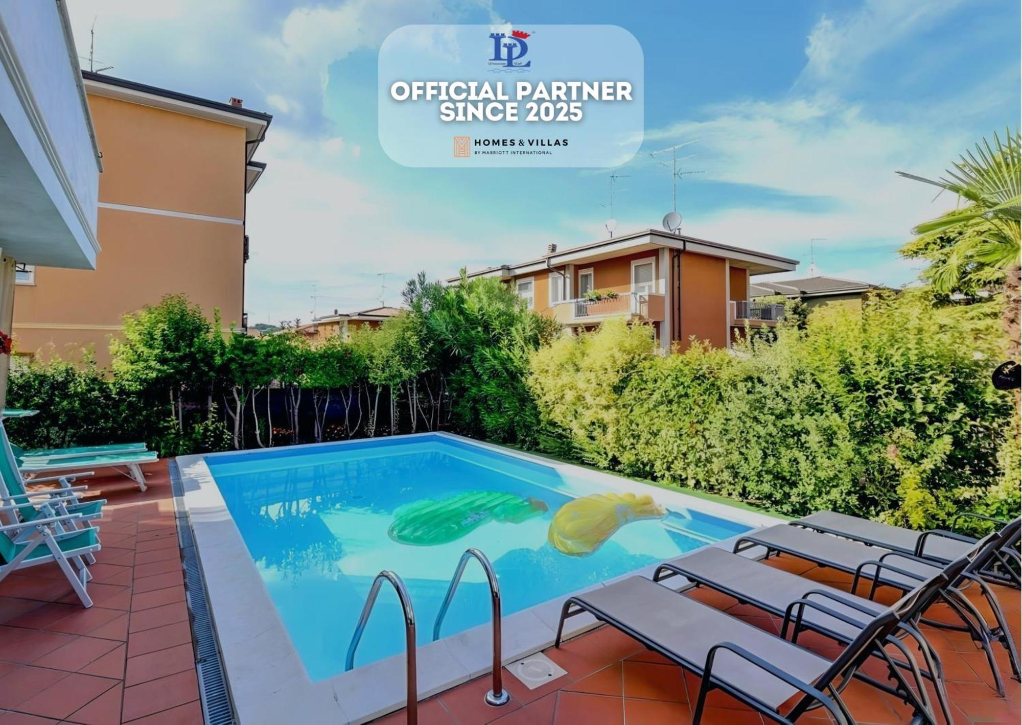 Desenzanoloft Official Partner Marriott Homes & Villas - Garden & Pool Desenzano del Garda Exterior foto